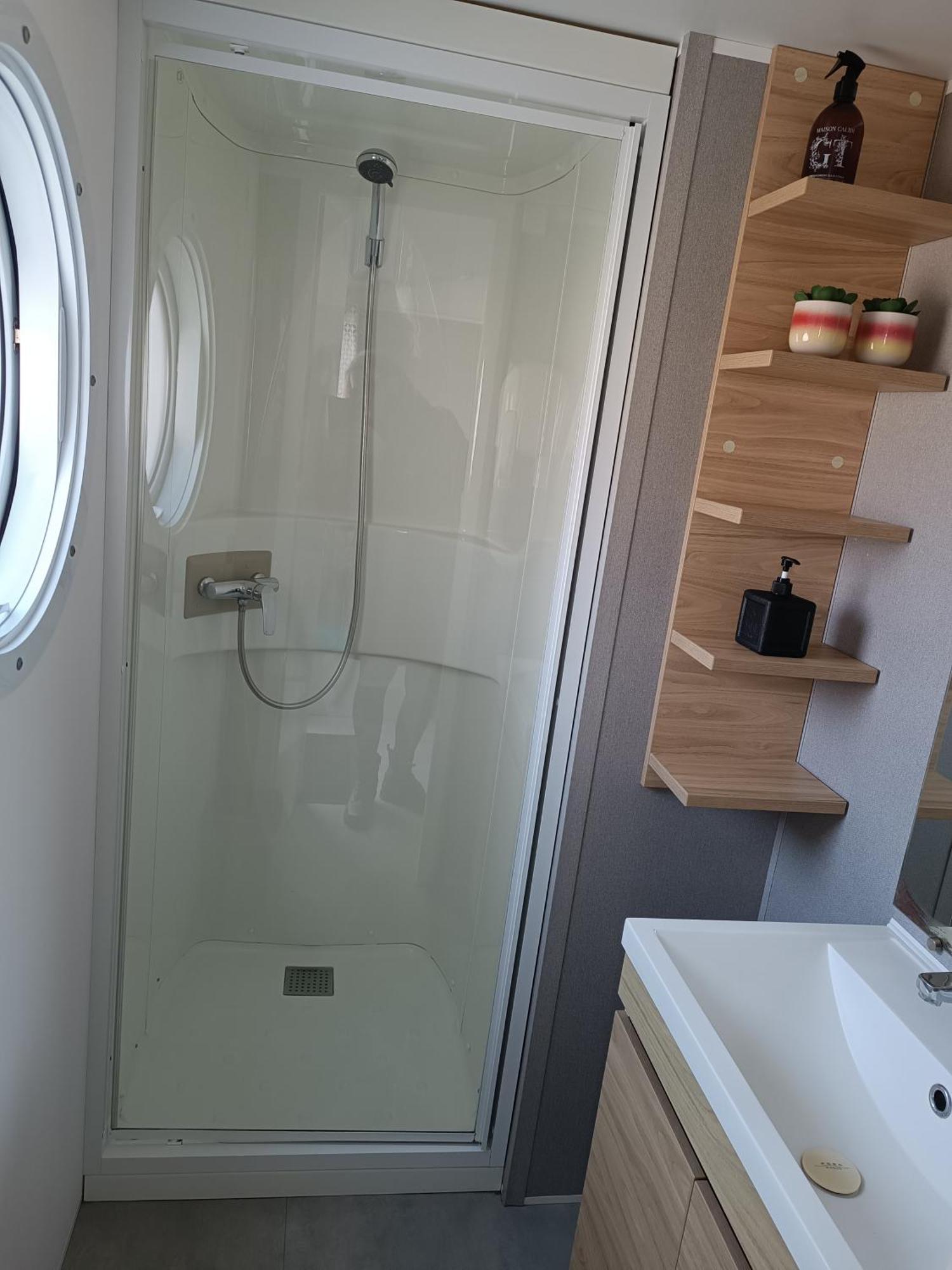 Bj Chalets - Robbengat 85 - Gezellige Chalet Op Vakantiepark Lauwersoog! Vroege Incheck! Met Airco! Exterior foto